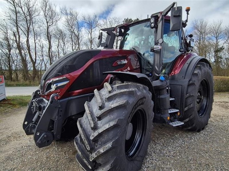 Traktor of the type Valtra Q305, Gebrauchtmaschine in Ringkøbing (Picture 1)