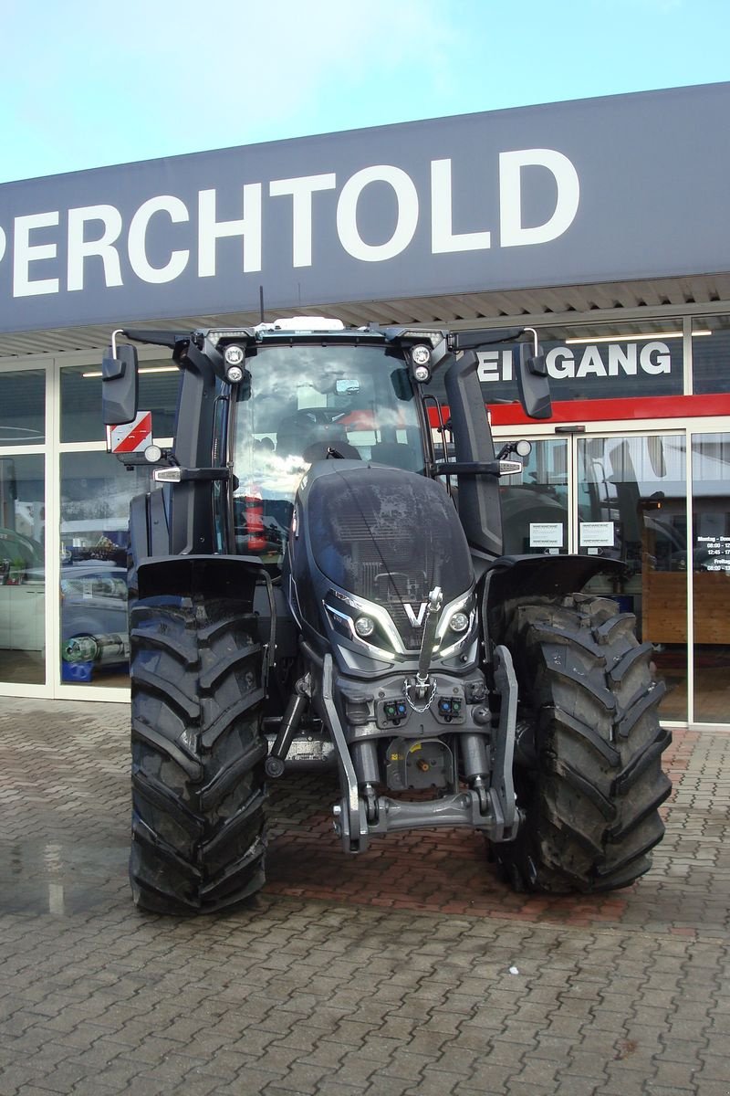 Traktor van het type Valtra Q305, Vorführmaschine in Judenburg (Foto 3)