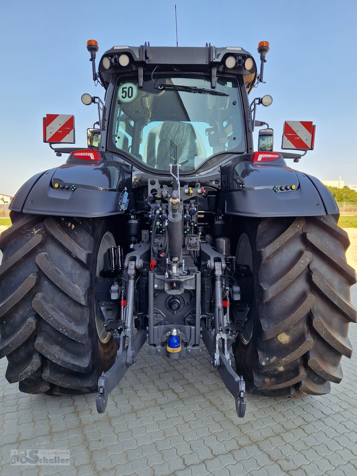 Traktor tipa Valtra Q305, Neumaschine u Monheim (Slika 6)