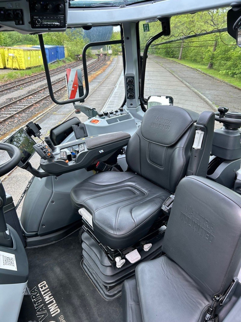 Traktor del tipo Valtra Q305, Ausstellungsmaschine In Schaffhausen (Immagine 8)