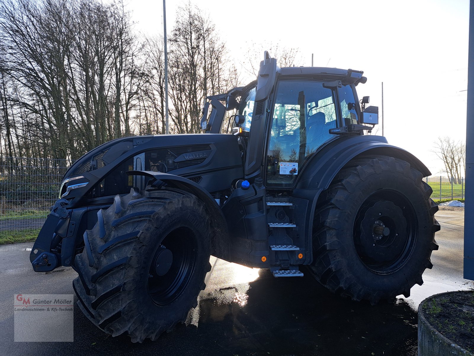 Traktor typu Valtra Q305, Neumaschine v St. Michaelisdonn (Obrázok 4)