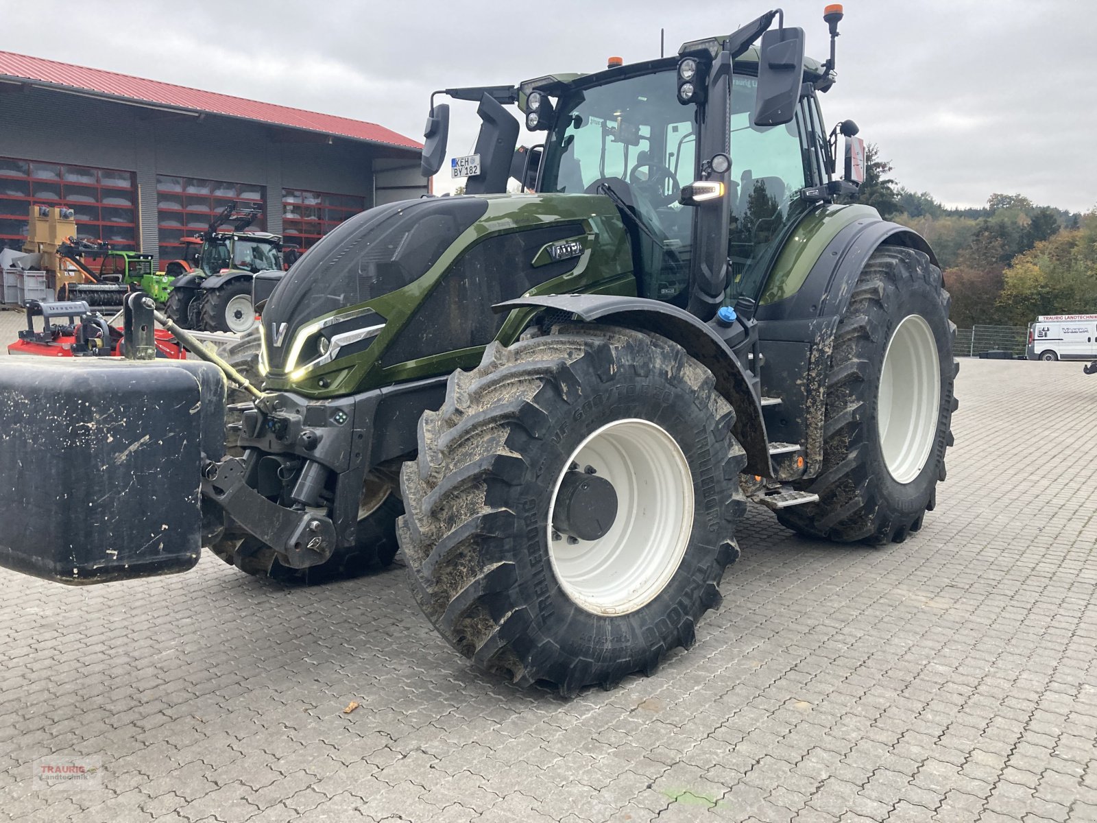 Traktor tip Valtra Q305, Gebrauchtmaschine in Mainburg/Wambach (Poză 11)