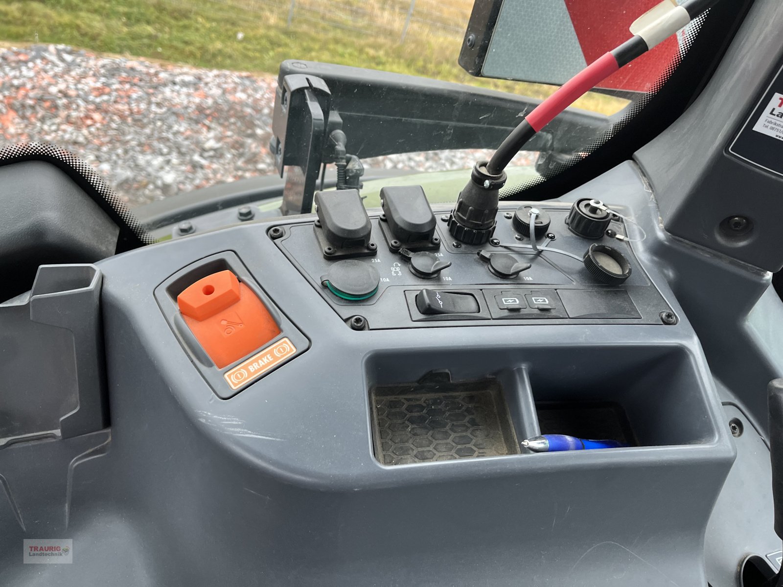 Traktor tip Valtra Q305, Gebrauchtmaschine in Mainburg/Wambach (Poză 19)