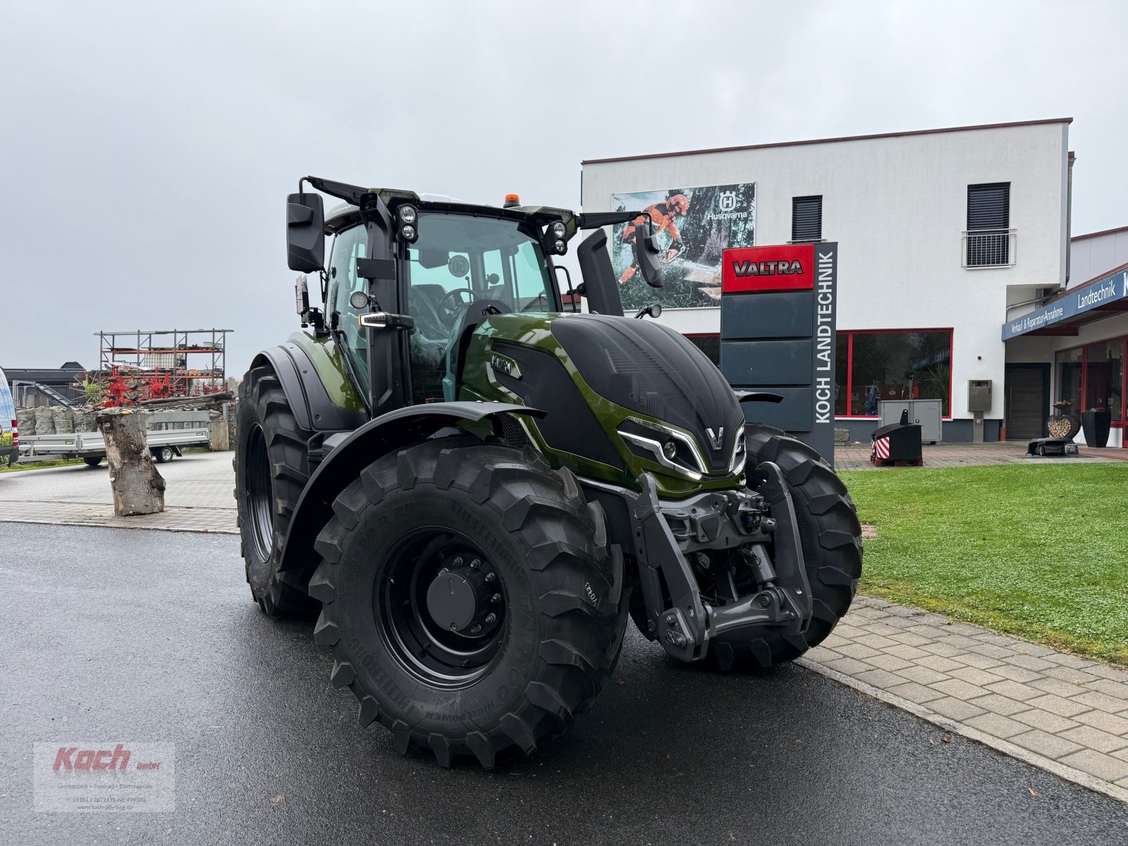 Traktor typu Valtra Q305, Neumaschine v Neumarkt / Pölling (Obrázek 2)