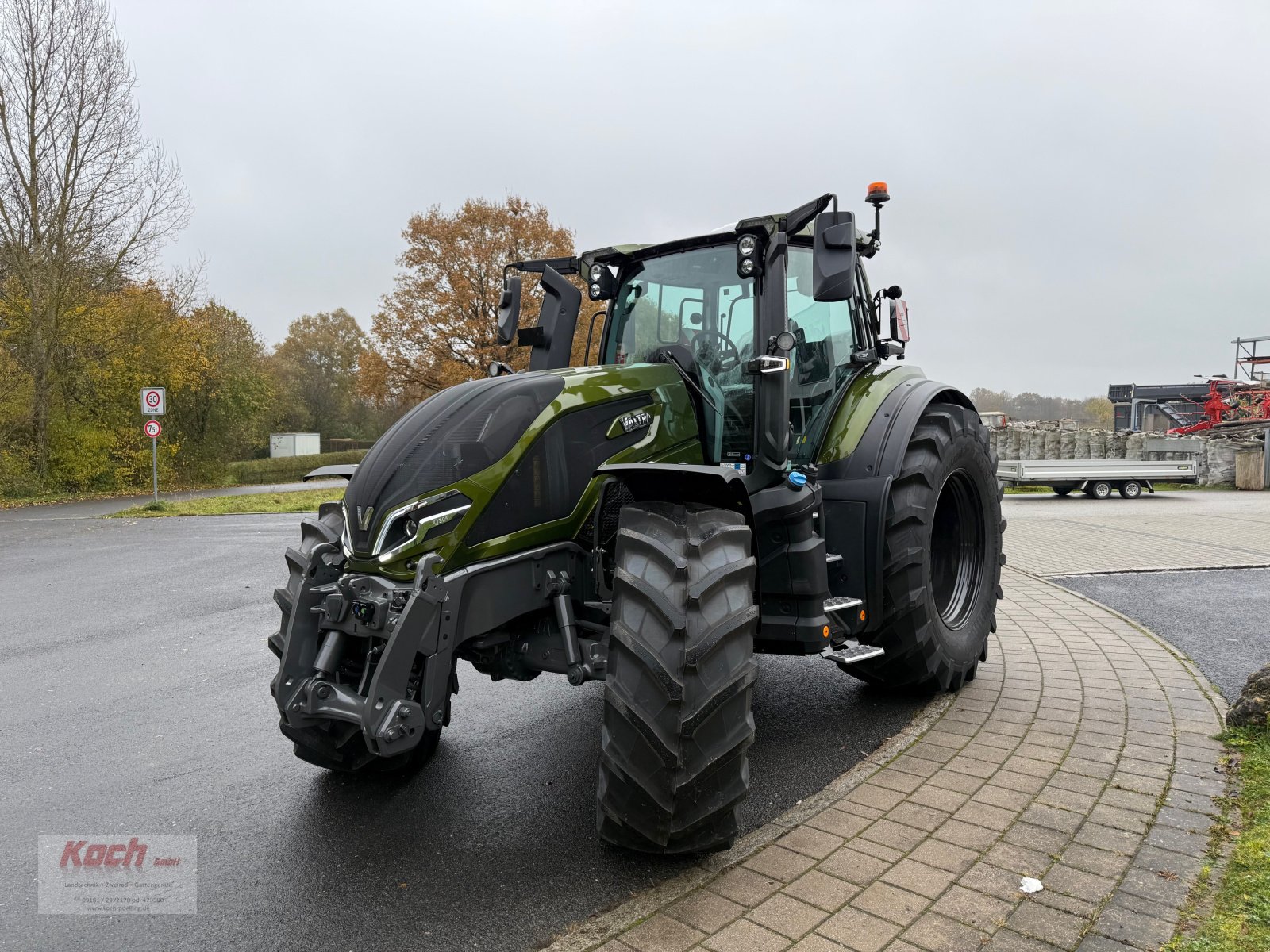 Traktor typu Valtra Q305, Neumaschine v Neumarkt / Pölling (Obrázek 1)