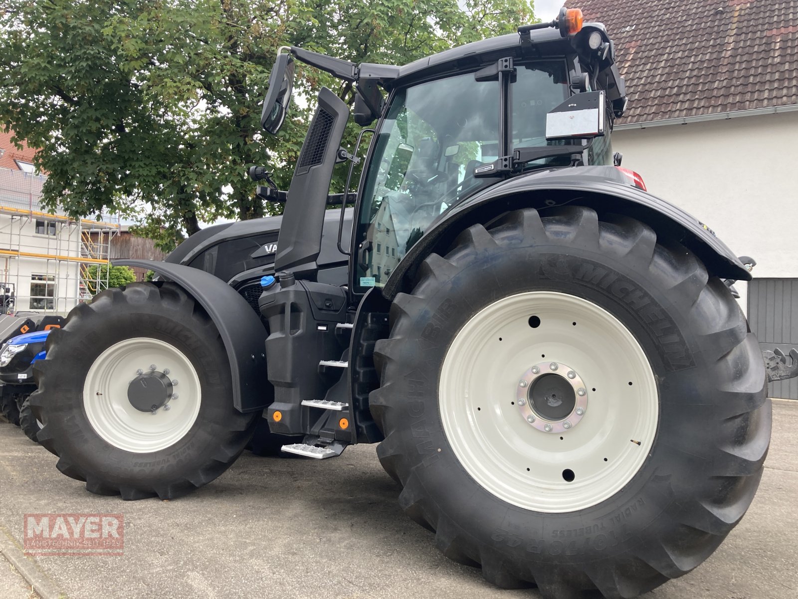 Traktor del tipo Valtra Q305, Neumaschine en Unterroth (Imagen 2)