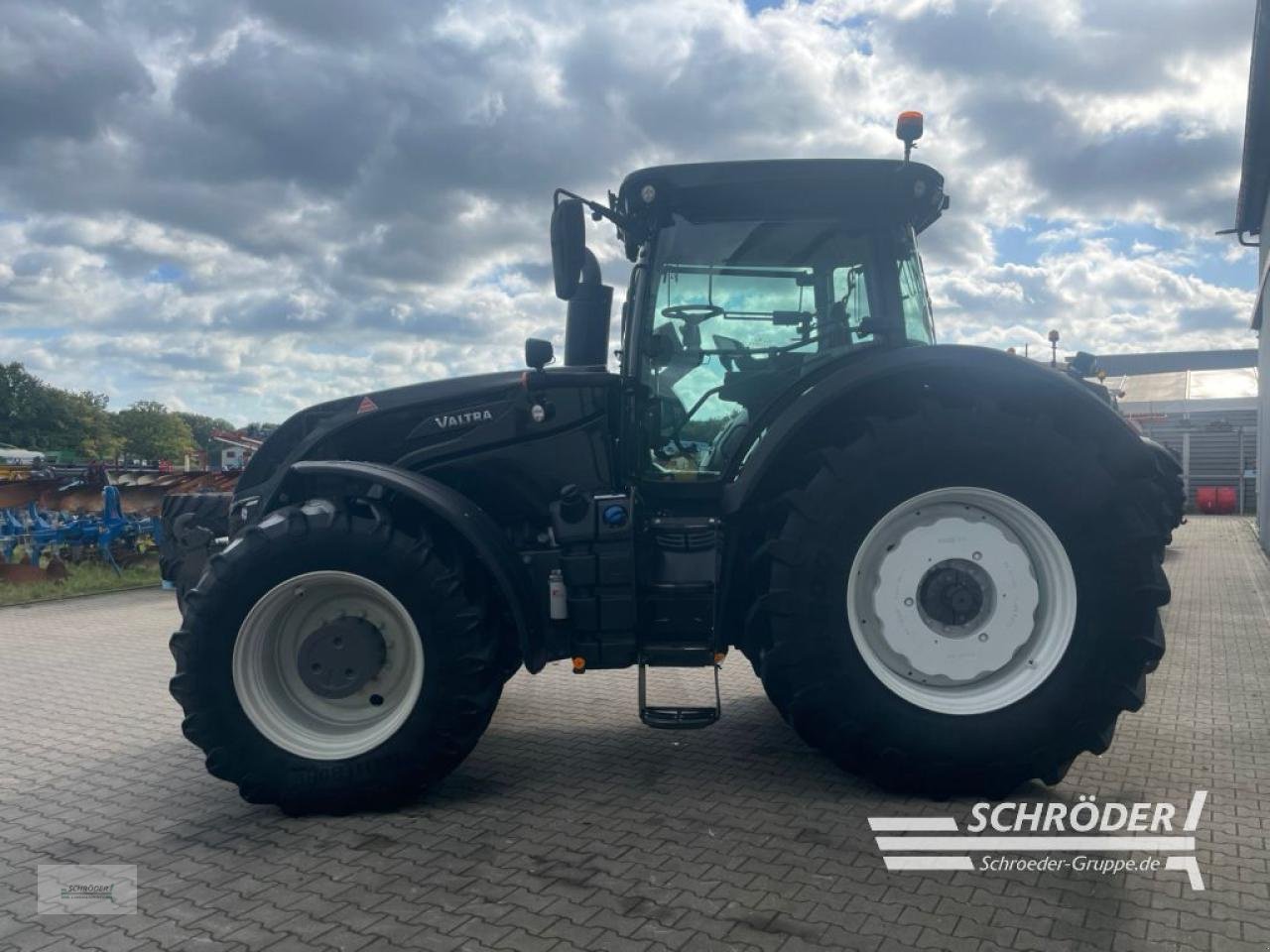 Traktor des Typs Valtra S 294 D SMARTTOUCH, Gebrauchtmaschine in Wildeshausen (Bild 4)