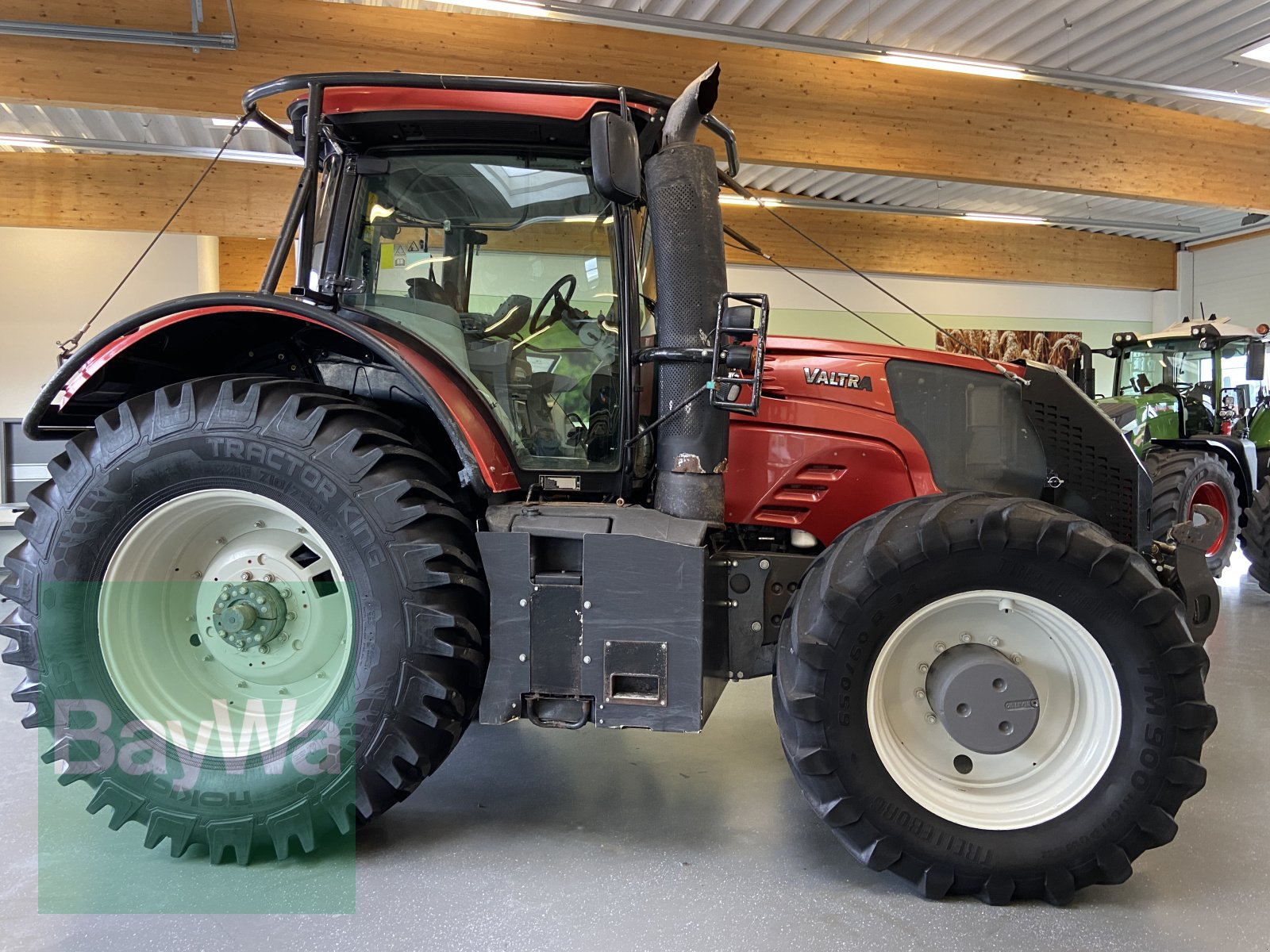 Traktor του τύπου Valtra S 353 mit Forstumbau, Gebrauchtmaschine σε Bamberg (Φωτογραφία 2)