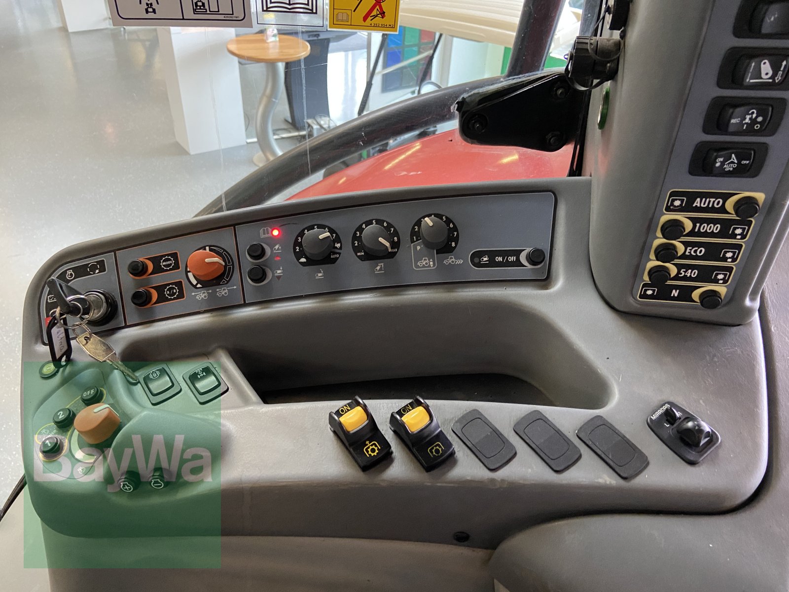 Traktor del tipo Valtra S 353 mit Forstumbau, Gebrauchtmaschine en Bamberg (Imagen 16)