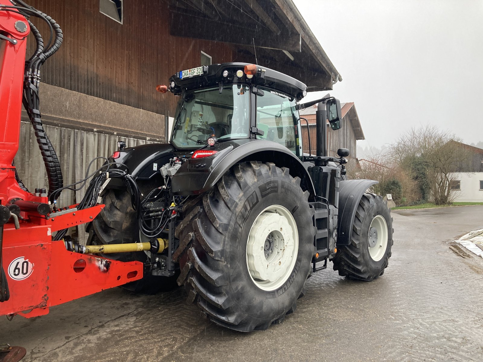 Traktor of the type Valtra S 354 Rüfa, Gebrauchtmaschine in Bodenwöhr/ Taxöldern (Picture 4)