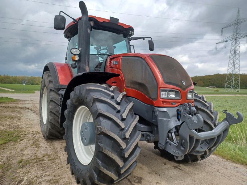 Traktor typu Valtra S323, Gebrauchtmaschine w Uffenheim (Zdjęcie 1)