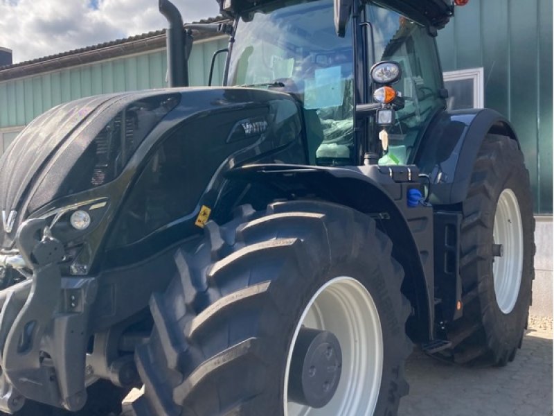 Traktor van het type Valtra S324 SmartTouch MR19, Gebrauchtmaschine in Preetz (Foto 1)