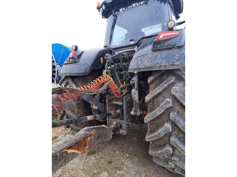 Traktor du type Valtra S374, Gebrauchtmaschine en COULONGES SUR L'AUTI (Photo 4)