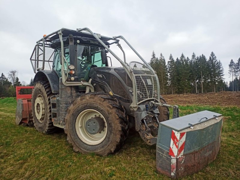 Traktor del tipo Valtra S374, Gebrauchtmaschine en Bad Oldesloe (Imagen 1)