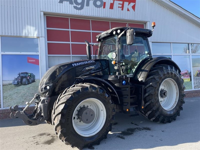 Traktor des Typs Valtra S394 CM GPS med ekstra skærm., Gebrauchtmaschine in Hobro