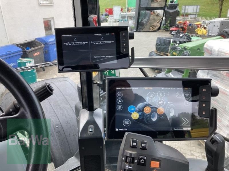 Traktor типа Valtra S394 SMART TOUCH, Gebrauchtmaschine в Rinchnach (Фотография 14)