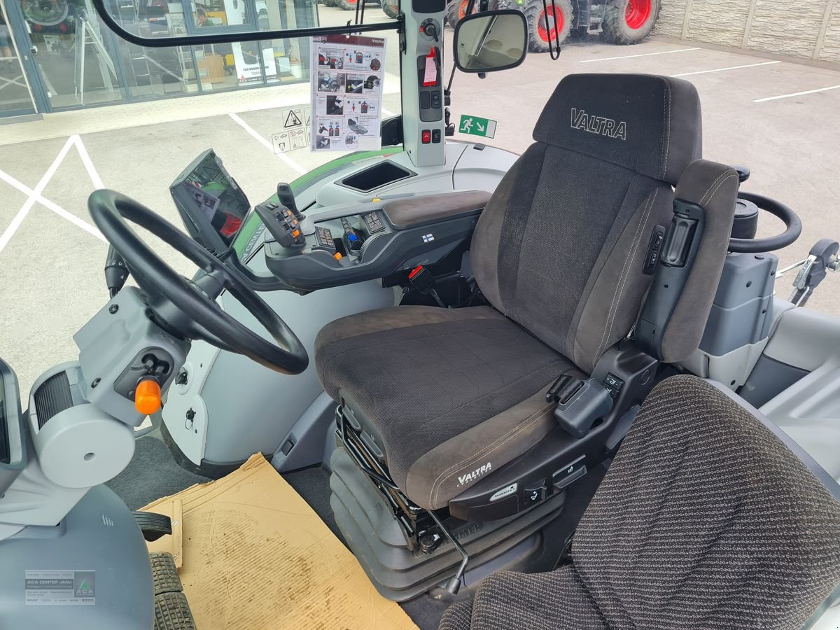 Traktor del tipo Valtra S394 (Stufe V), Gebrauchtmaschine en Gerasdorf (Imagen 7)