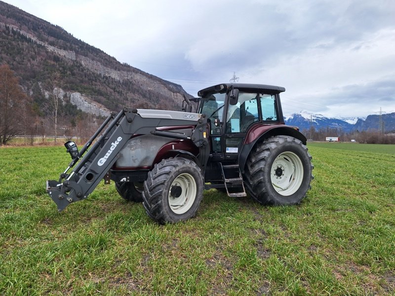 Traktor a típus Valtra T 120 C Traktor, Gebrauchtmaschine ekkor: Chur (Kép 1)