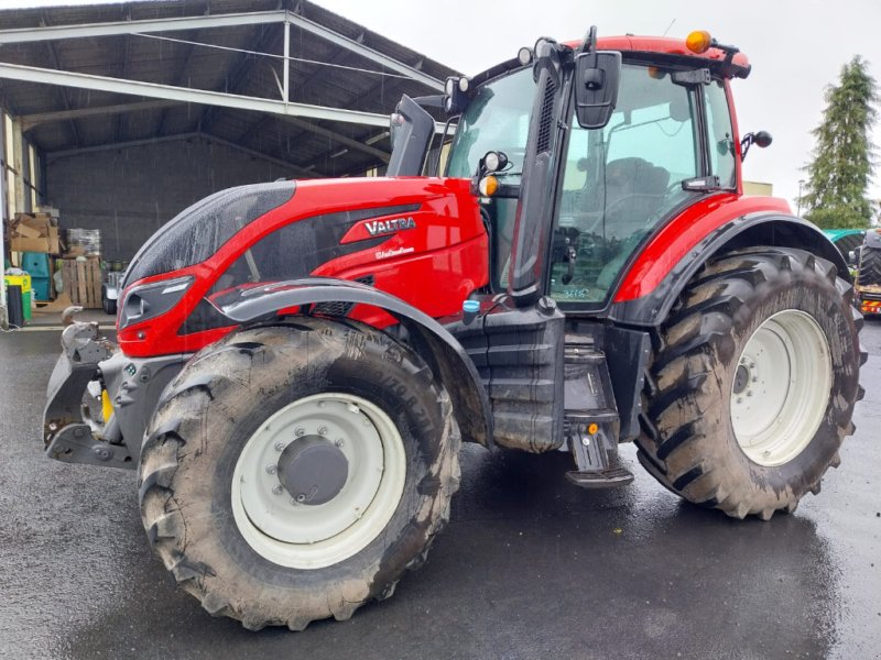 Traktor типа Valtra T 144 ACTIVE, Gebrauchtmaschine в MAURIAC (Фотография 1)