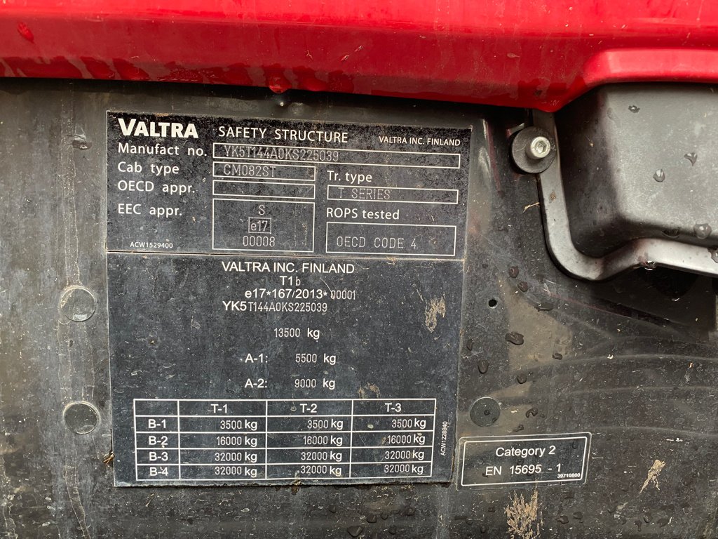 Traktor typu Valtra T 144 ACTIVE, Gebrauchtmaschine w MAURIAC (Zdjęcie 5)