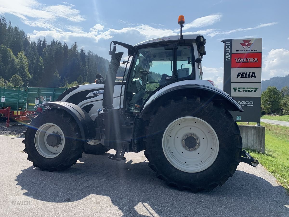 Traktor of the type Valtra T 144 Direct, Gebrauchtmaschine in Eben (Picture 10)