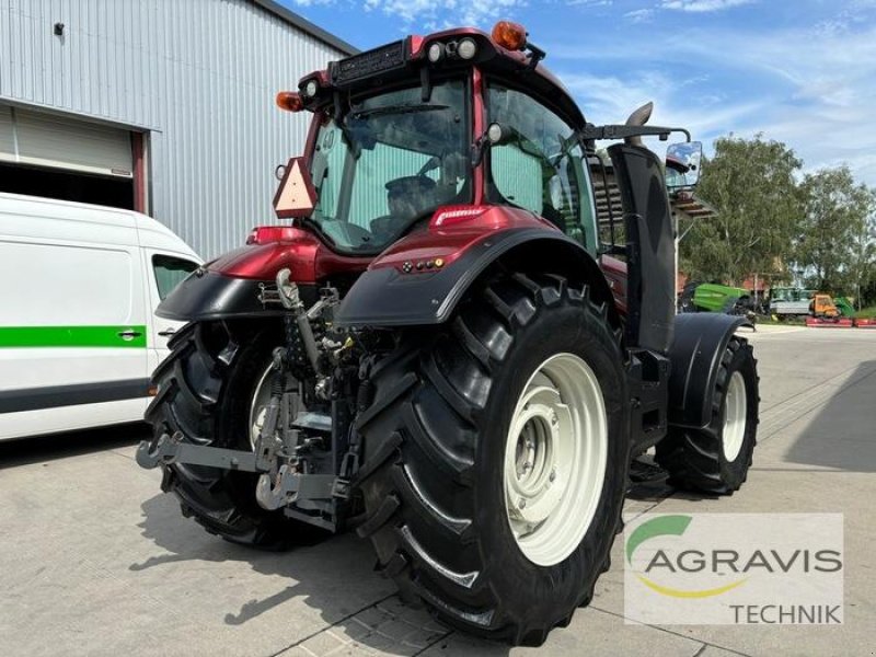 Traktor van het type Valtra T 144 V SMARTTOUCH MR19 VERSU, Gebrauchtmaschine in Seelow (Foto 5)