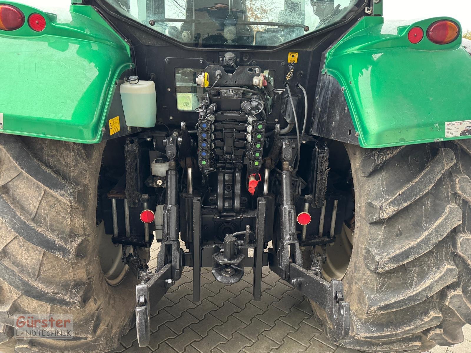 Traktor del tipo Valtra T 152 VERSU, Gebrauchtmaschine en Mitterfels (Imagen 8)