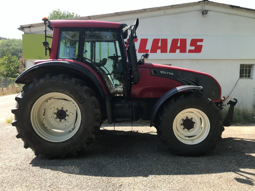 Traktor van het type Valtra T 152 versu, Gebrauchtmaschine in MORLHON LE HAUT (Foto 2)