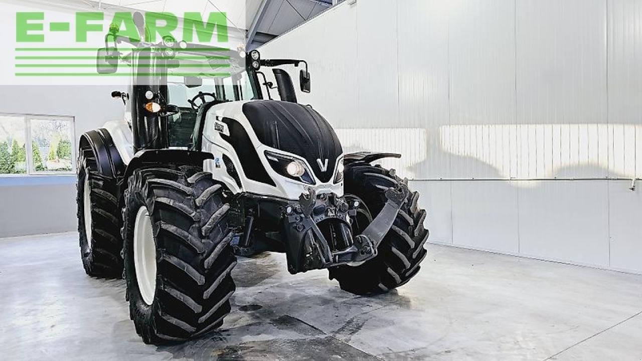 Traktor του τύπου Valtra t 154 active, Gebrauchtmaschine σε MORDY (Φωτογραφία 17)