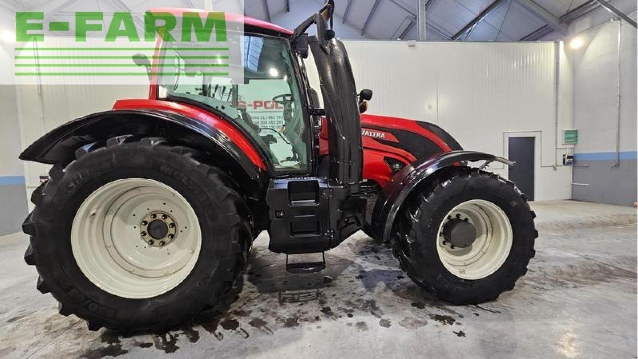 Traktor типа Valtra t 154 hitech, Gebrauchtmaschine в MORDY (Фотография 8)