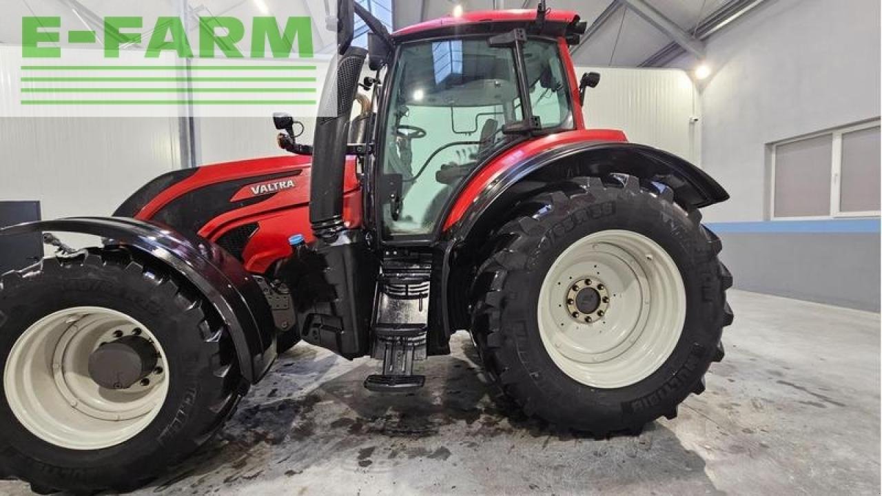 Traktor van het type Valtra t 154 hitech, Gebrauchtmaschine in MORDY (Foto 10)