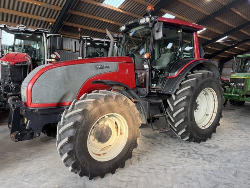 Traktor of the type Valtra T 161 Advance, Gebrauchtmaschine in Hadsten