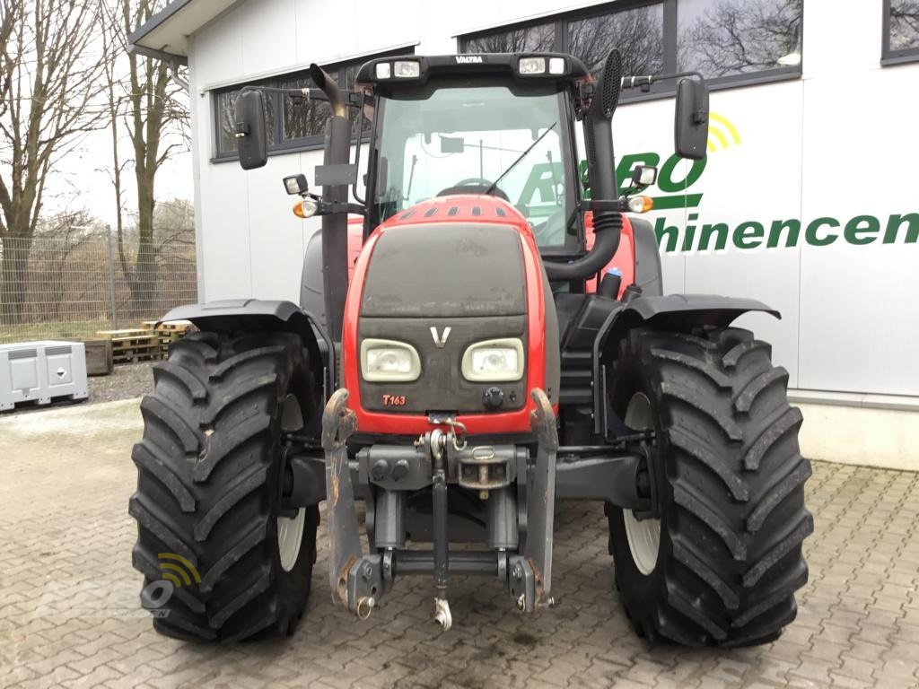 Traktor des Typs Valtra T 163, Gebrauchtmaschine in Neuenkirchen-Vörden (Bild 3)