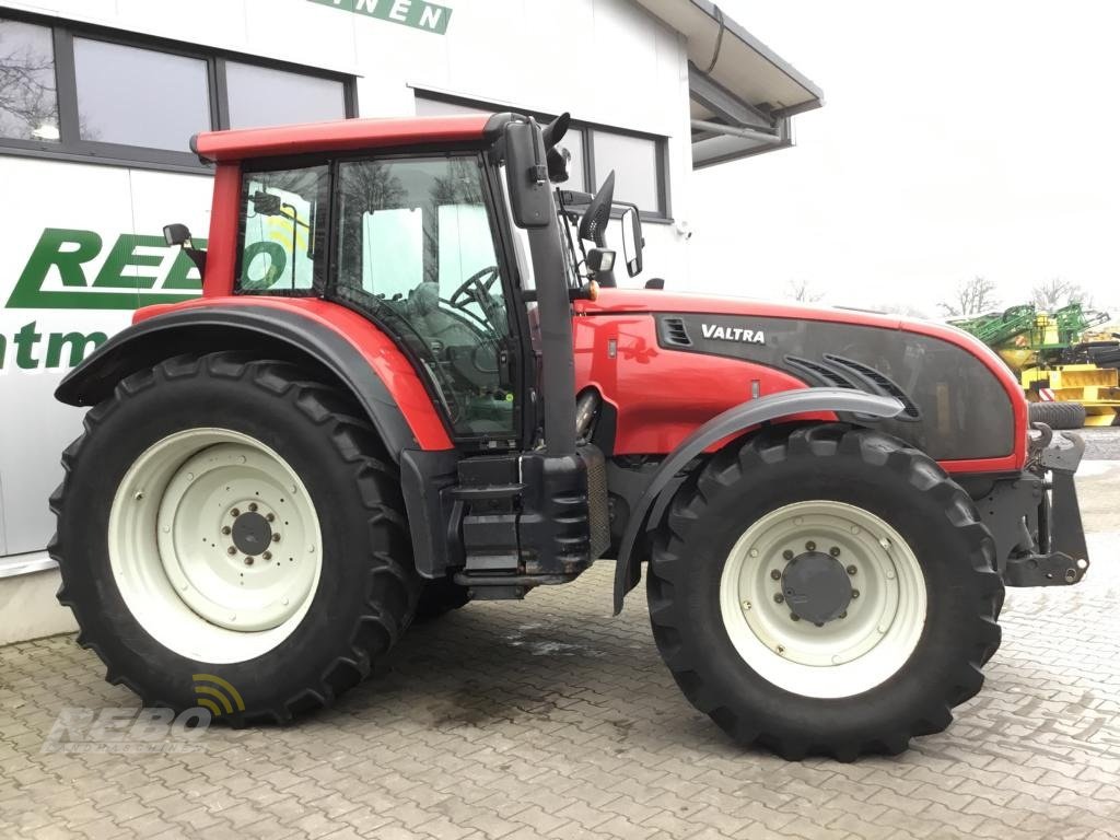 Traktor du type Valtra T 163, Gebrauchtmaschine en Neuenkirchen-Vörden (Photo 4)