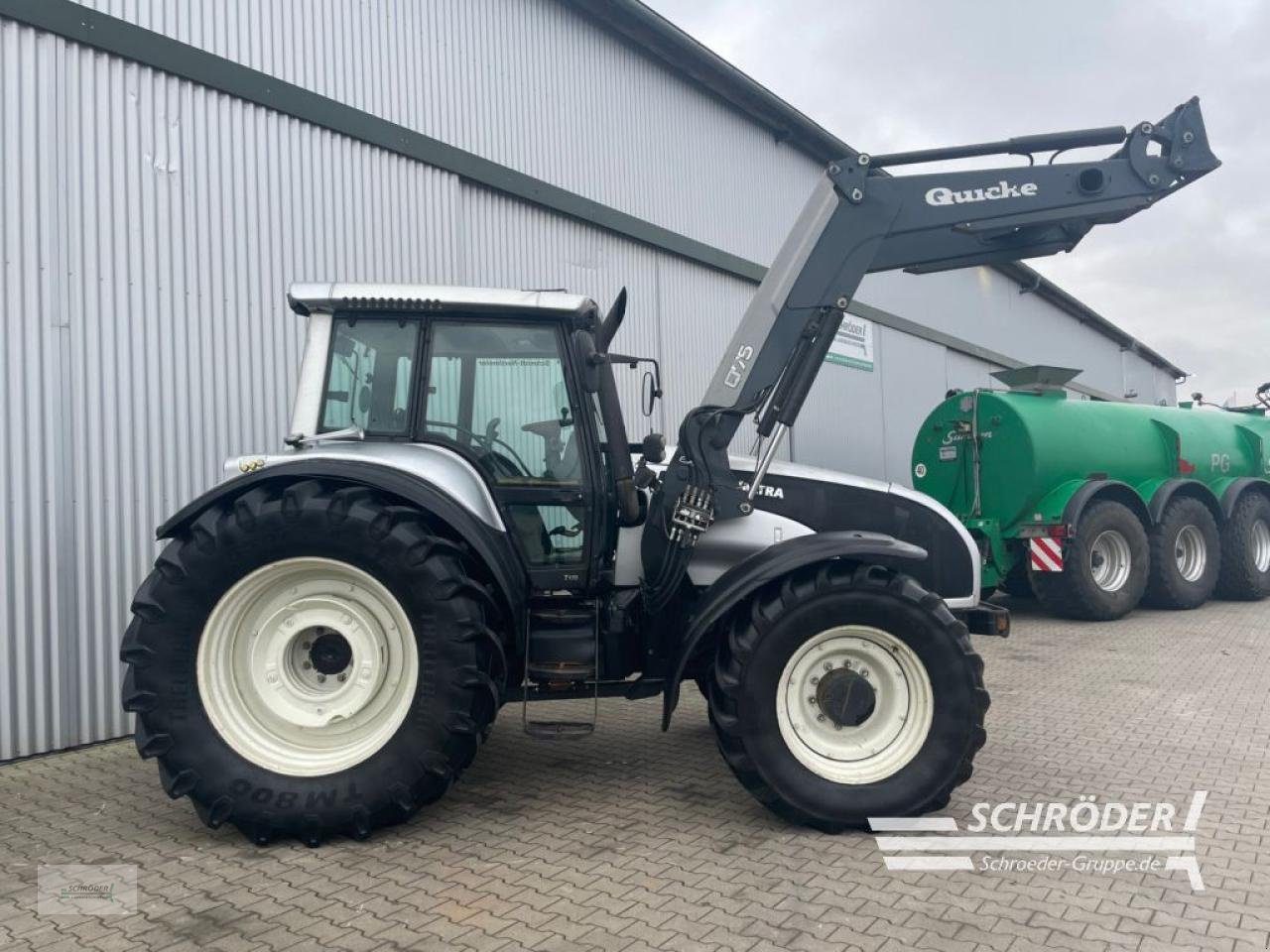 Traktor des Typs Valtra T 170, Gebrauchtmaschine in Wildeshausen (Bild 2)