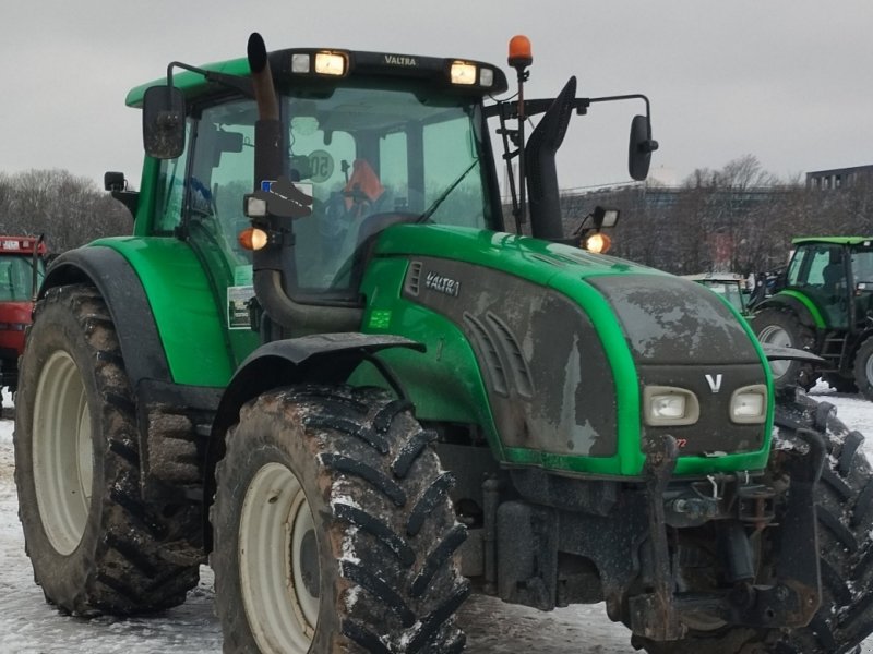 Traktor van het type Valtra T 172 Direct CVT, Gebrauchtmaschine in Niedertaufkirchen (Foto 1)