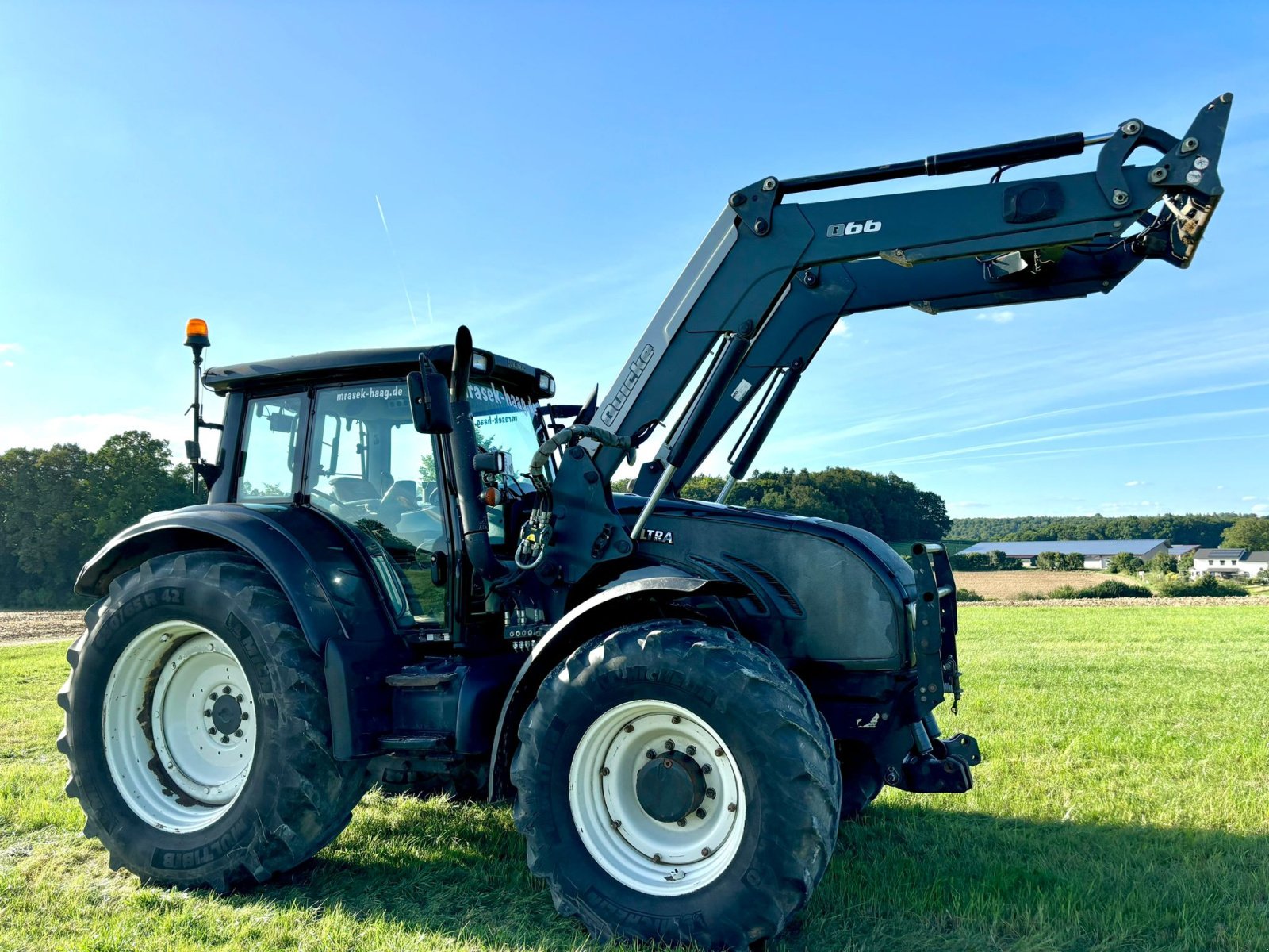 Traktor du type Valtra T 172, Gebrauchtmaschine en Treuchtlingen (Photo 1)