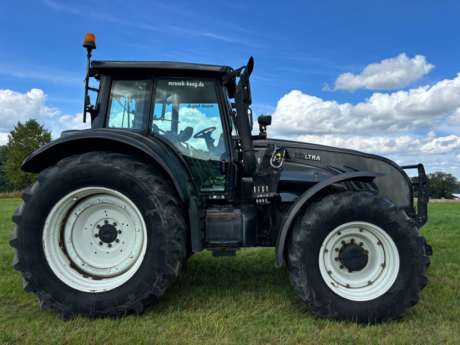 Traktor del tipo Valtra T 172, Gebrauchtmaschine en Treuchtlingen (Imagen 8)