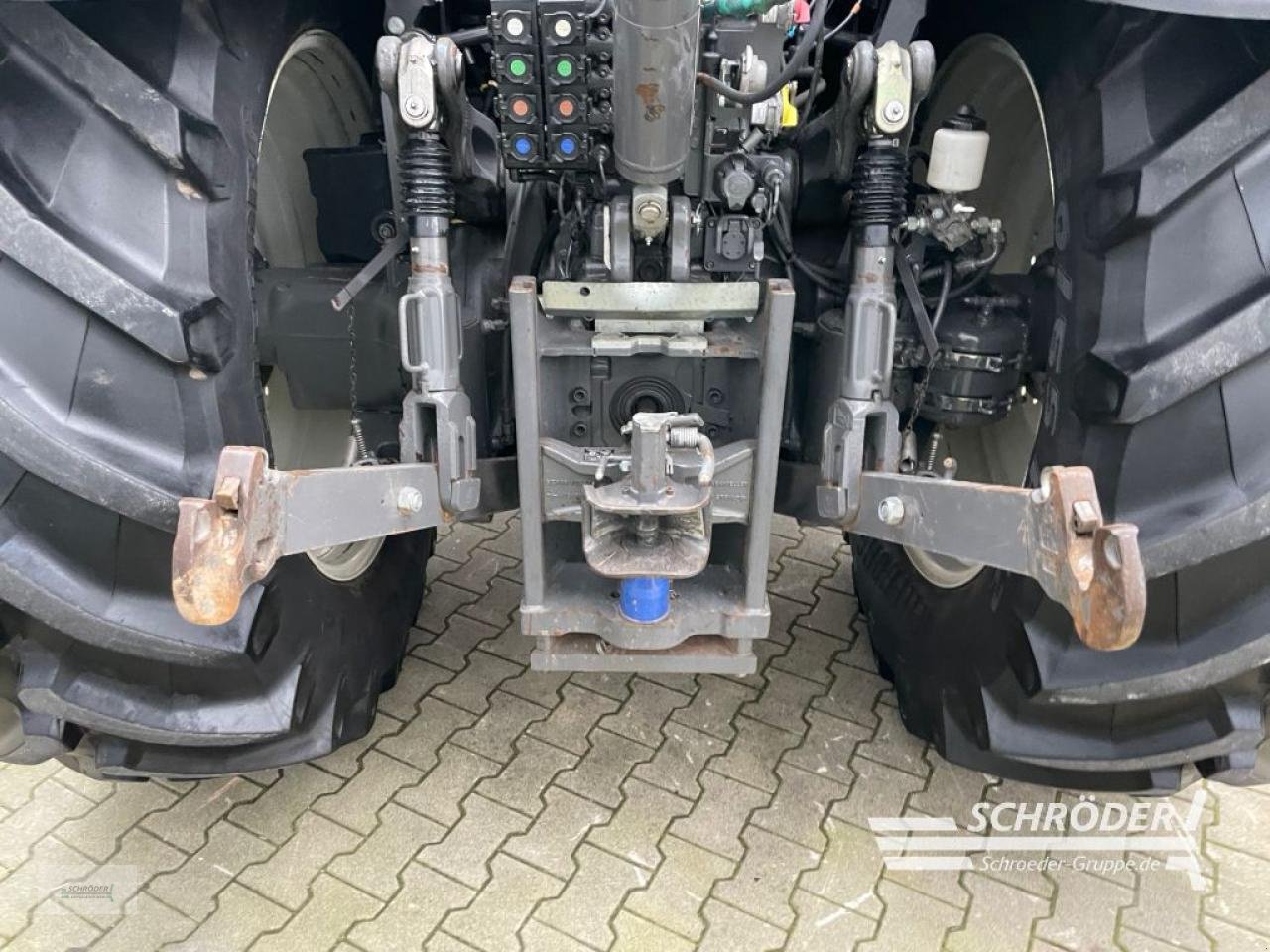 Traktor del tipo Valtra T 174 A, Gebrauchtmaschine In Wildeshausen (Immagine 21)