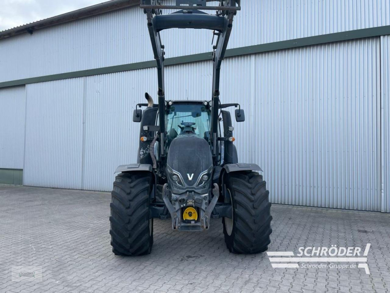 Traktor του τύπου Valtra T 174 EV, Gebrauchtmaschine σε Wildeshausen (Φωτογραφία 2)