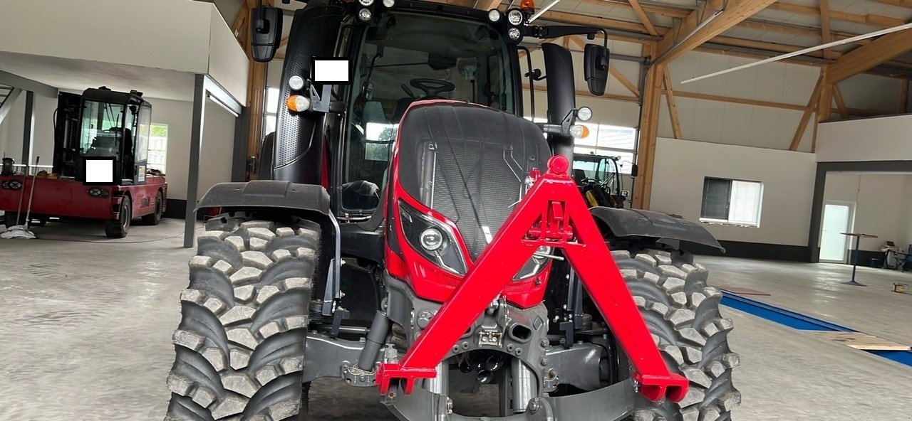 Traktor van het type Valtra T 174 Versu, Gebrauchtmaschine in Pfullendorf (Foto 2)