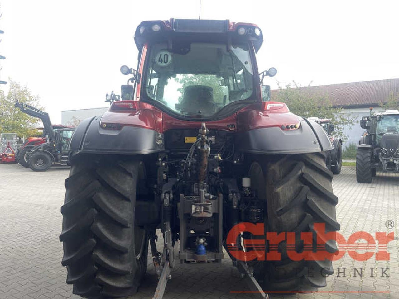 Traktor des Typs Valtra T 174e Active, Gebrauchtmaschine in Ampfing (Bild 4)