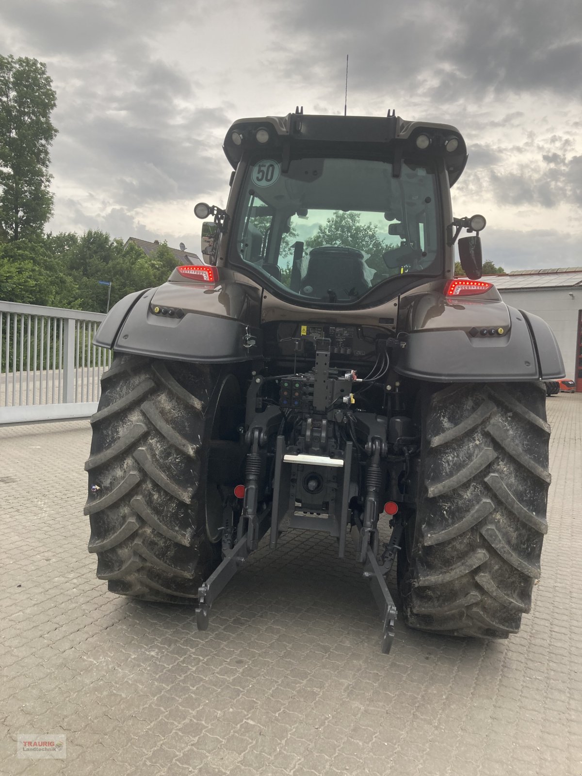 Traktor του τύπου Valtra T 175 A, Neumaschine σε Mainburg/Wambach (Φωτογραφία 14)