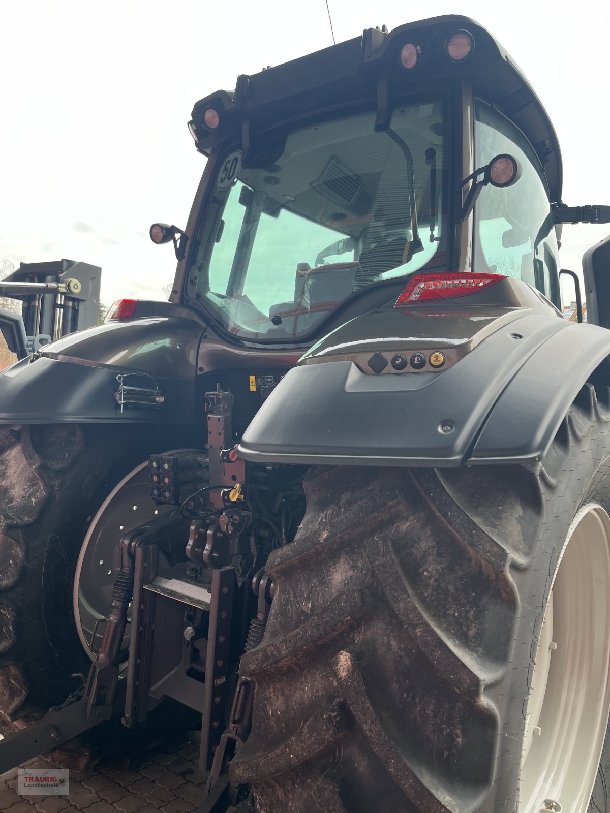 Traktor des Typs Valtra T 175 Akltiv, Neumaschine in Mainburg/Wambach (Bild 10)