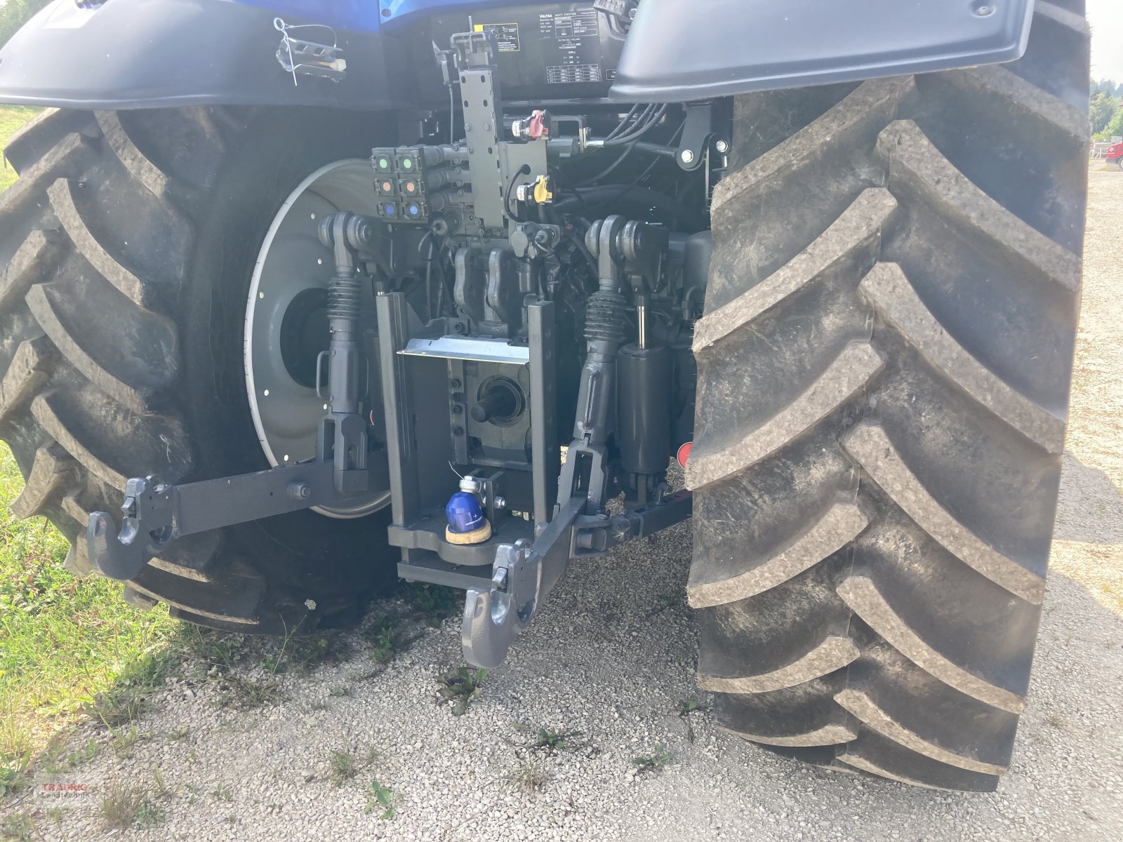 Traktor typu Valtra T 175 Aktiv, Neumaschine v Mainburg/Wambach (Obrázek 11)