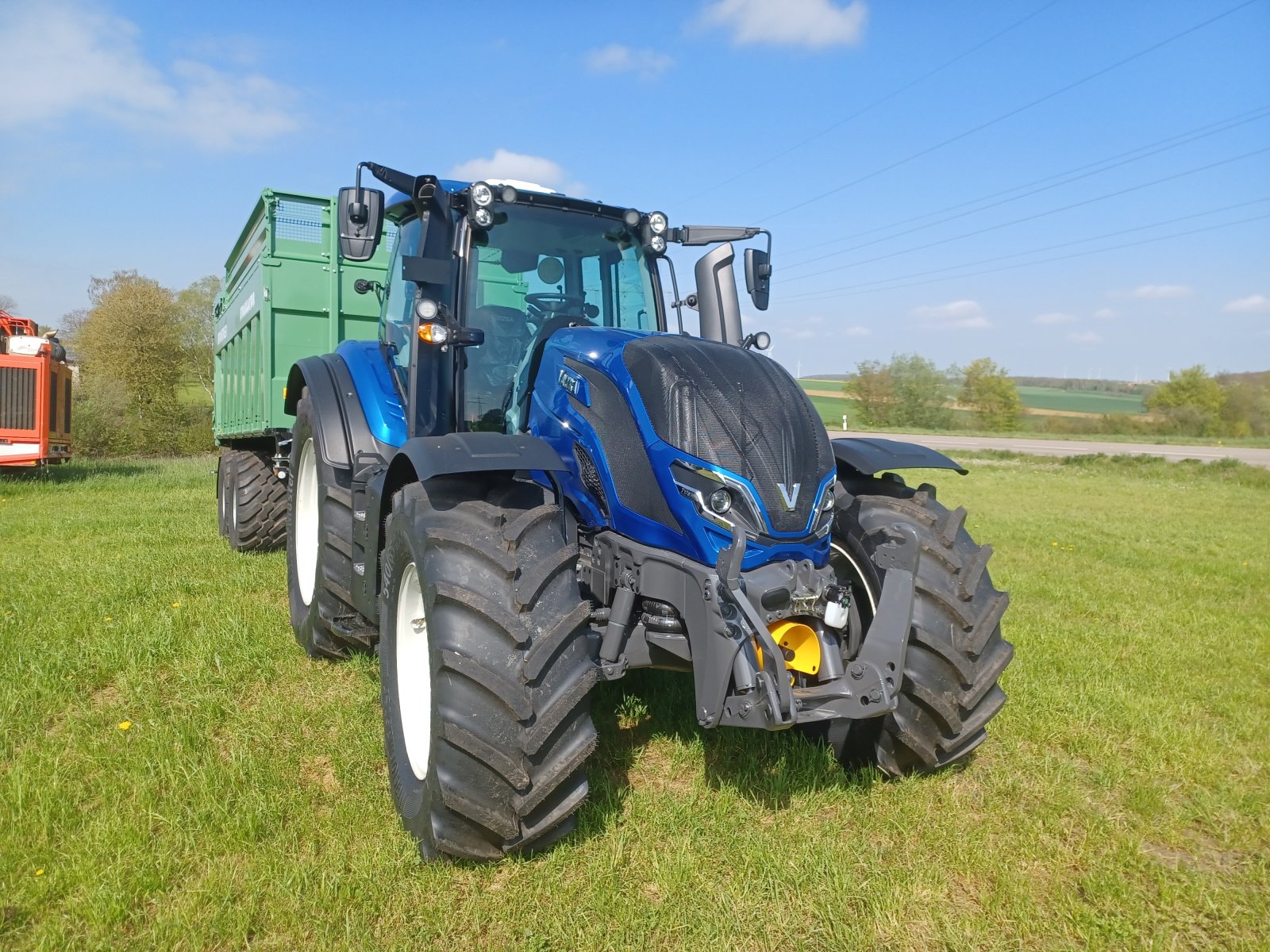 Traktor del tipo Valtra T 175 ED, Neumaschine In Uffenheim (Immagine 2)