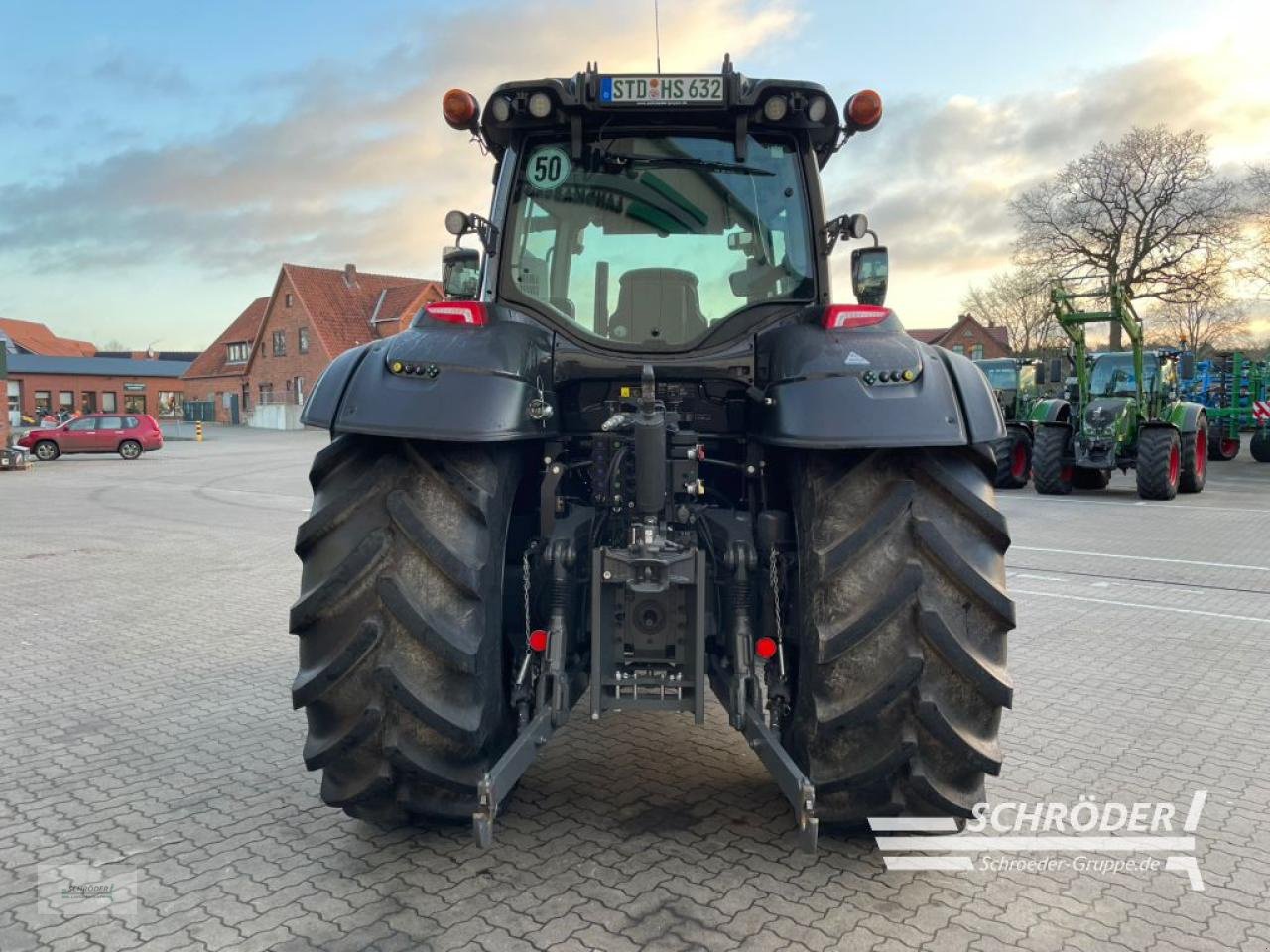 Traktor des Typs Valtra T 175 ED, Neumaschine in Völkersen (Bild 3)