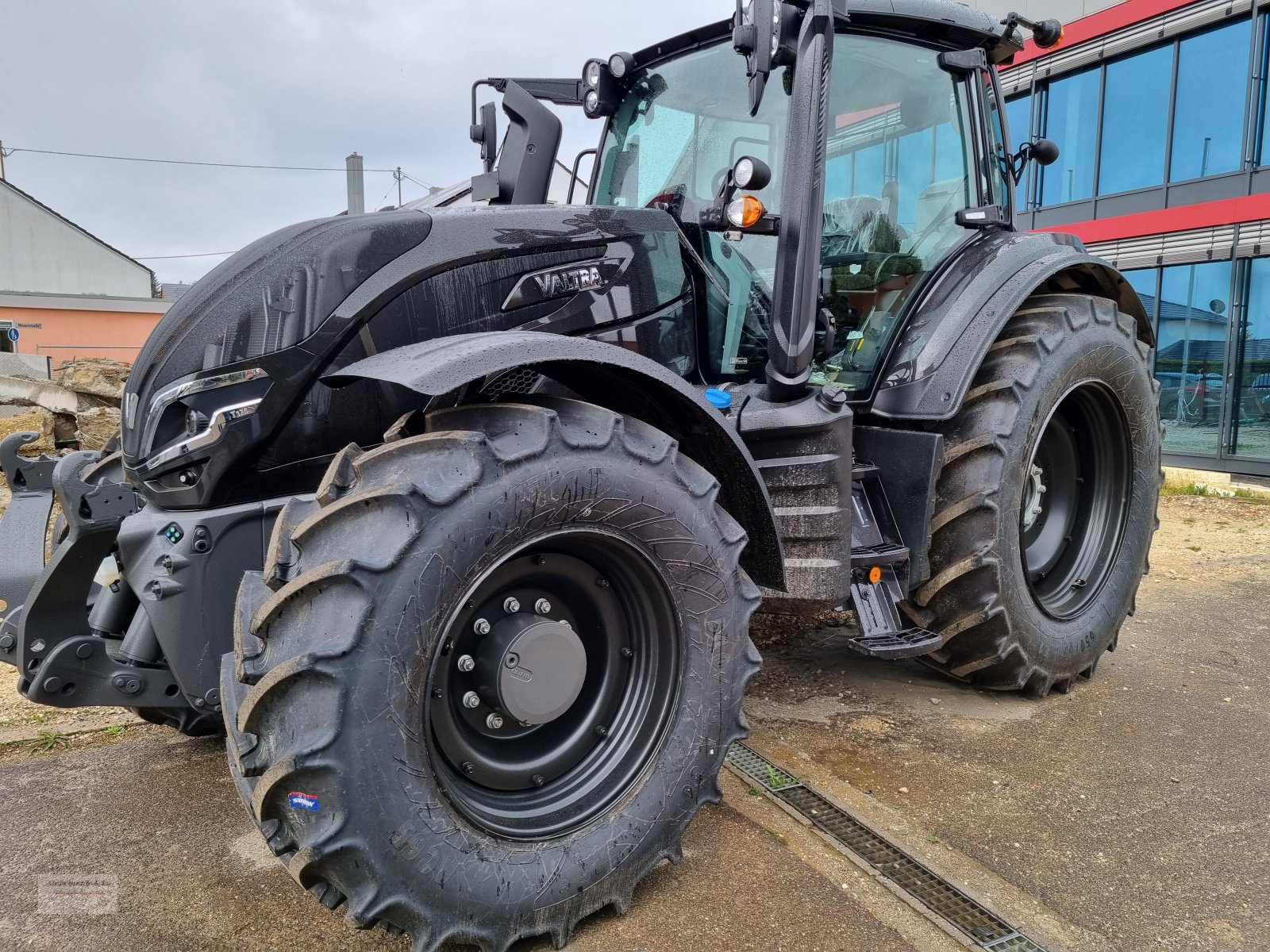 Traktor a típus Valtra T 175 Versu, Neumaschine, Neumaschine ekkor: Tapfheim (Kép 8)