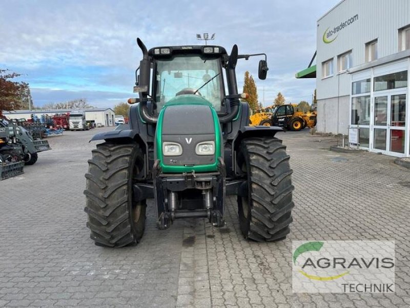 Traktor van het type Valtra T 191 H HITECH, Gebrauchtmaschine in Calbe / Saale (Foto 9)