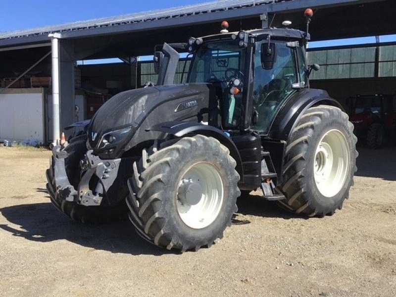 Traktor des Typs Valtra T 194, Gebrauchtmaschine in CASTRES (Bild 1)